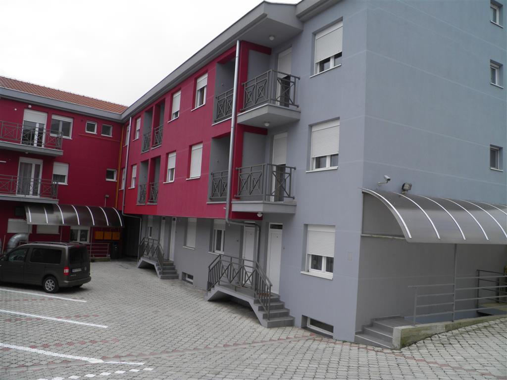B&B Zmajevo Gnezdo 021 Sremska Kamenica Luaran gambar
