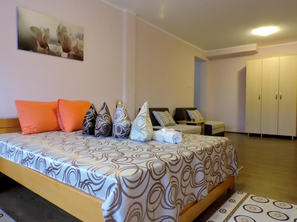 B&B Zmajevo Gnezdo 021 Sremska Kamenica Luaran gambar